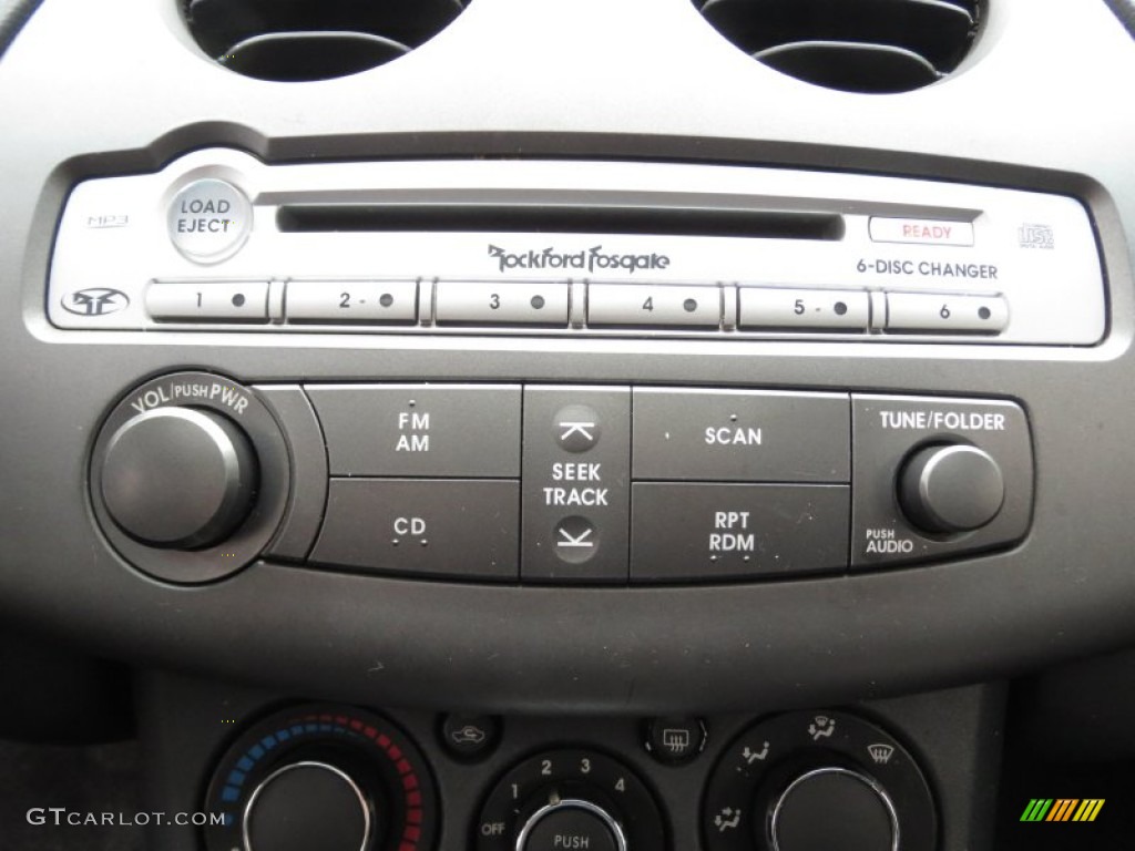 2006 Mitsubishi Eclipse GS Coupe Controls Photo #75378248