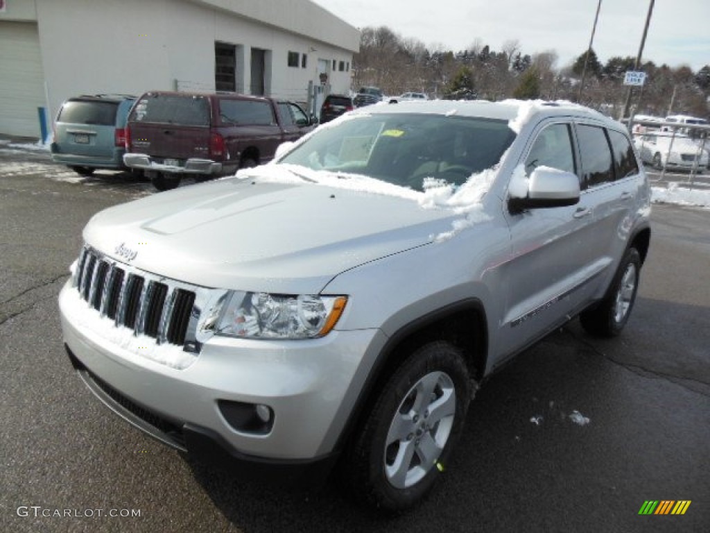 2013 Grand Cherokee Laredo X Package 4x4 - Bright Silver Metallic / Black photo #2