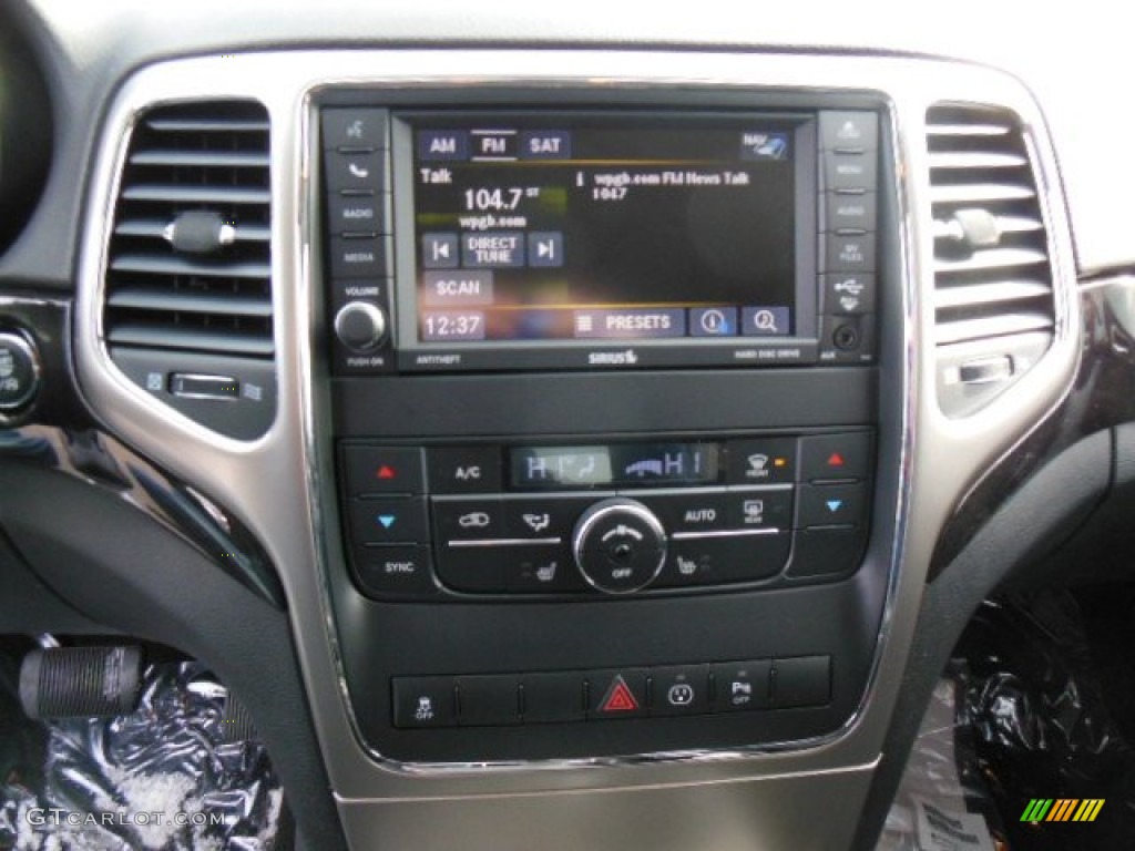 2013 Grand Cherokee Laredo X Package 4x4 - Bright Silver Metallic / Black photo #16