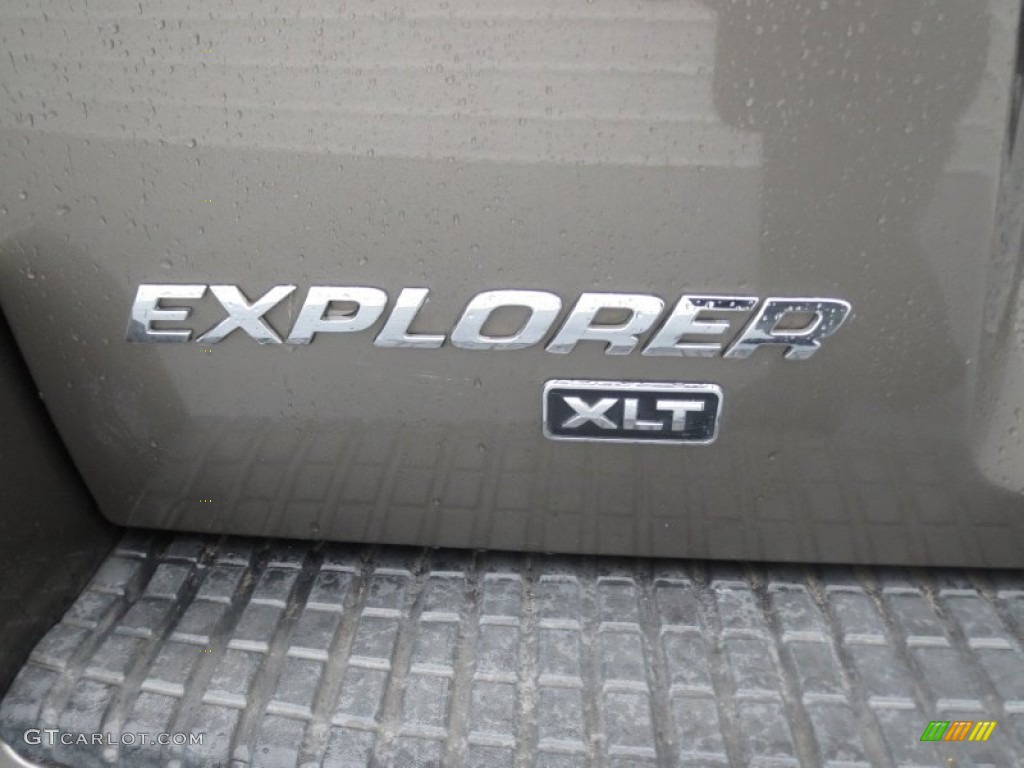 2004 Explorer XLT - Mineral Grey Metallic / Medium Parchment photo #16