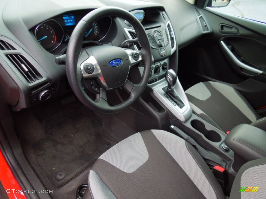 2012 Ford Focus SE Sport Sedan Interior Color Photos