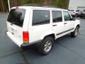 Stone White - Cherokee Sport 4x4 Photo No. 5
