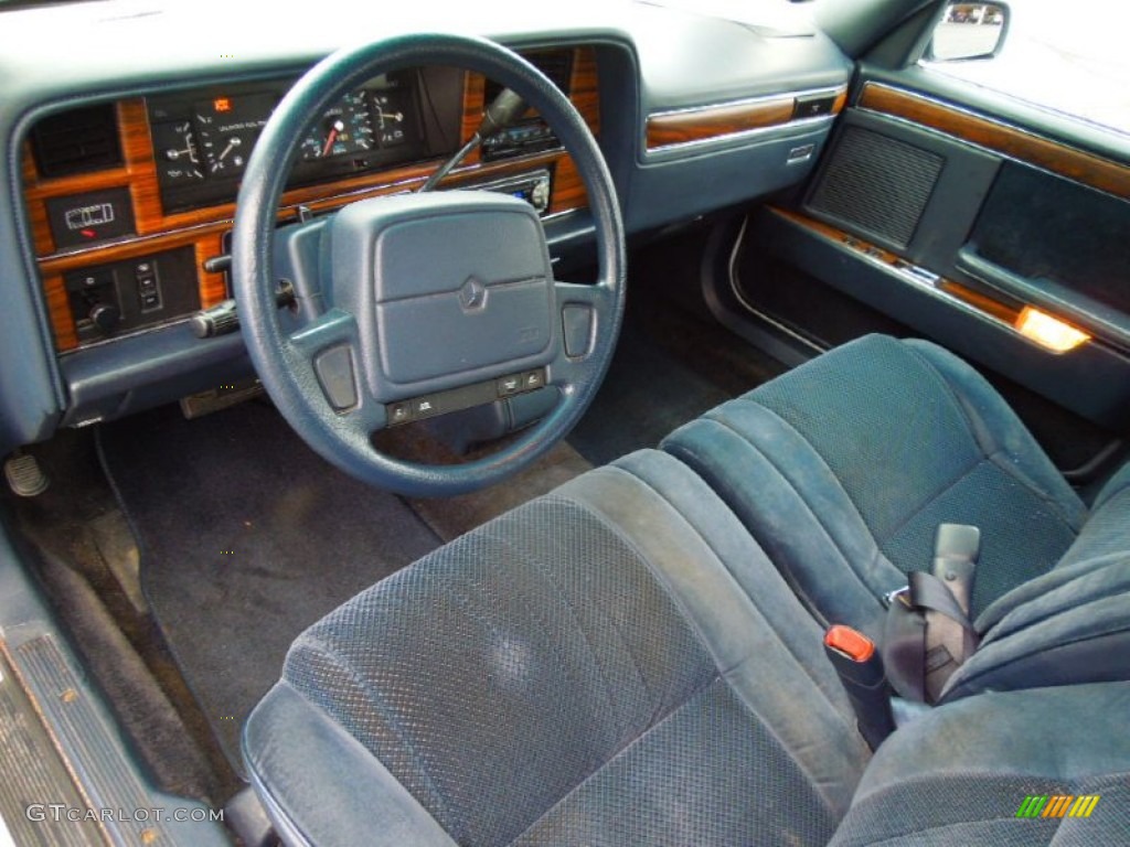 1993 Dodge Dynasty LE Sedan Interior Color Photos