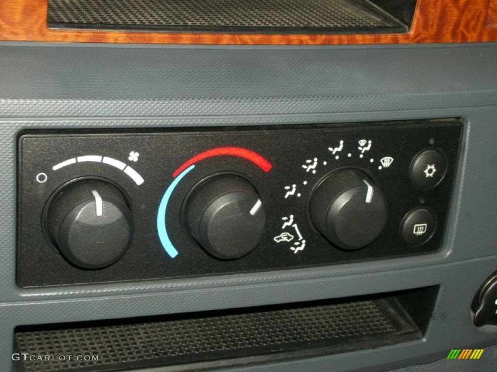 2006 Dodge Ram 3500 SLT Mega Cab 4x4 Controls Photo #75387431