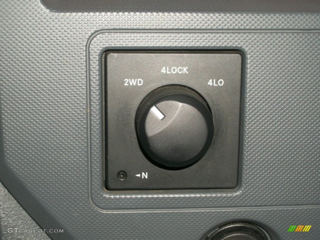 2006 Dodge Ram 3500 SLT Mega Cab 4x4 Controls Photo #75387449