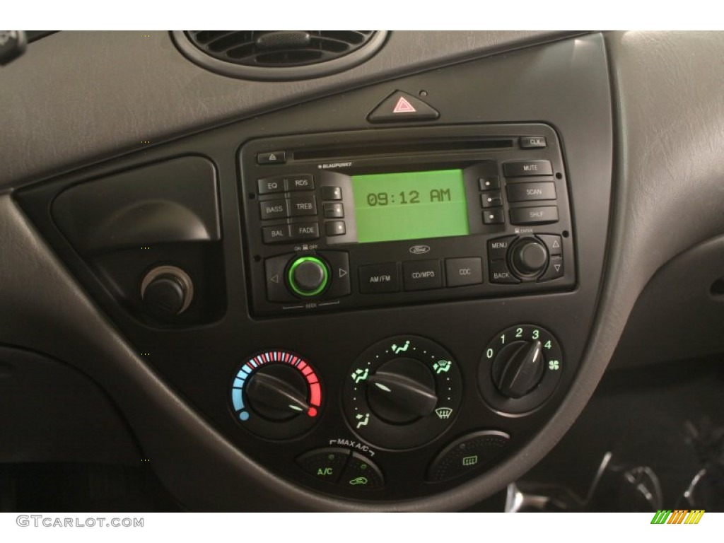 2003 Ford Focus ZTW Wagon Controls Photos