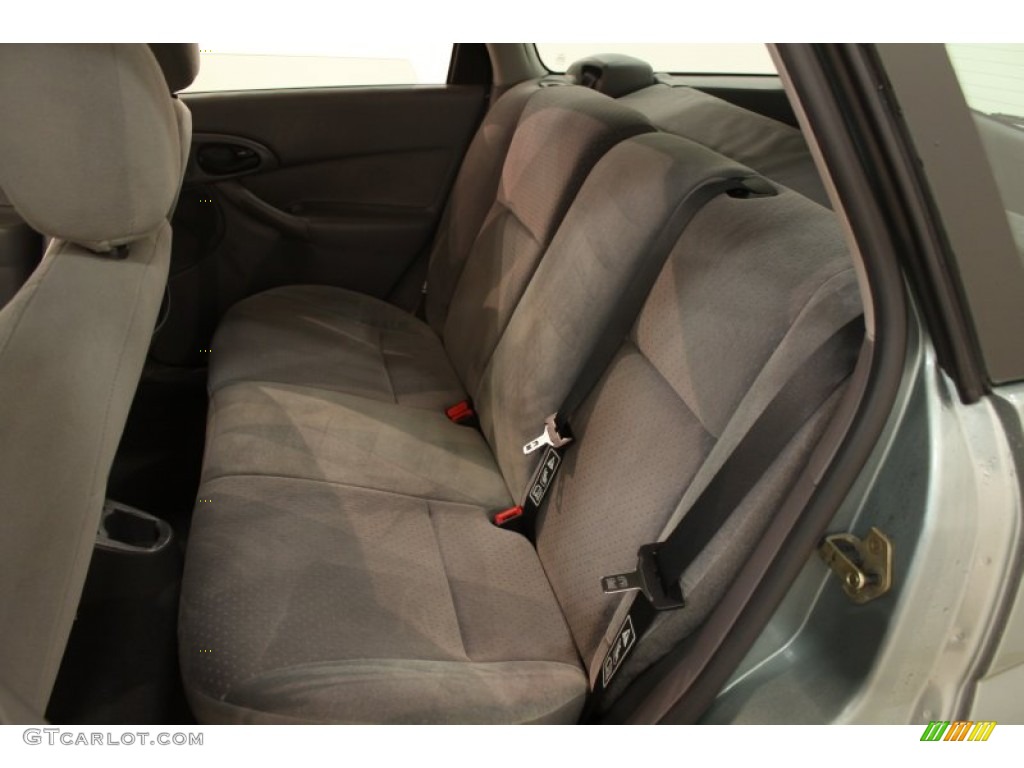 2003 Ford Focus ZTW Wagon Rear Seat Photo #75389826
