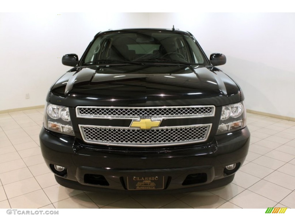 2011 Suburban LT 4x4 - Black / Ebony photo #2