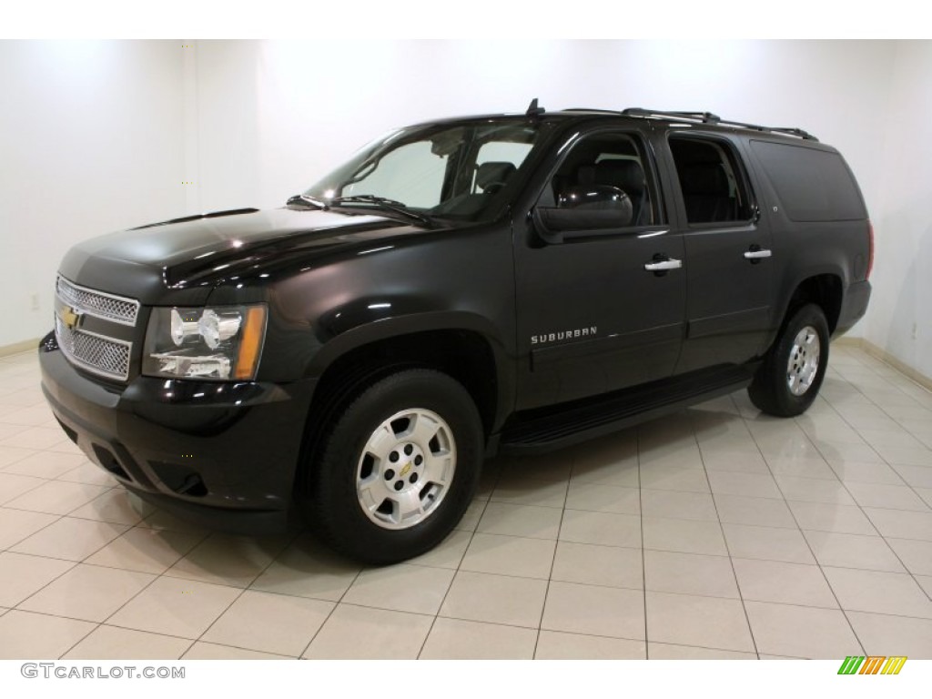 2011 Suburban LT 4x4 - Black / Ebony photo #3