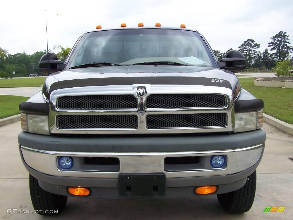 1997 Ram 3500 Laramie Extended Cab 4x4 Dually - Black / Beige photo #8