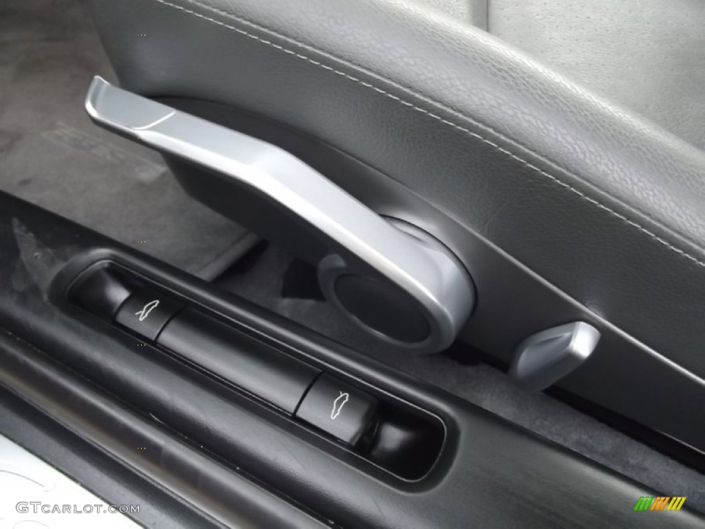 2009 Porsche Cayman Standard Cayman Model Controls Photo #75391304