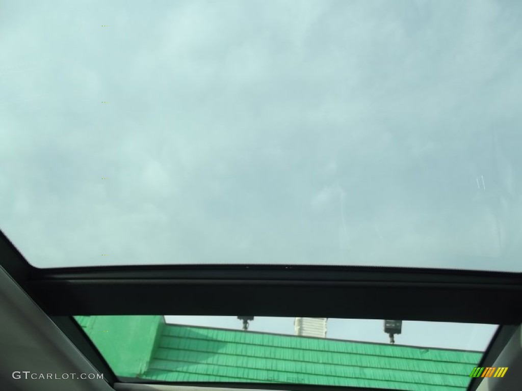 2010 E 550 Coupe - Arctic White / Black photo #35