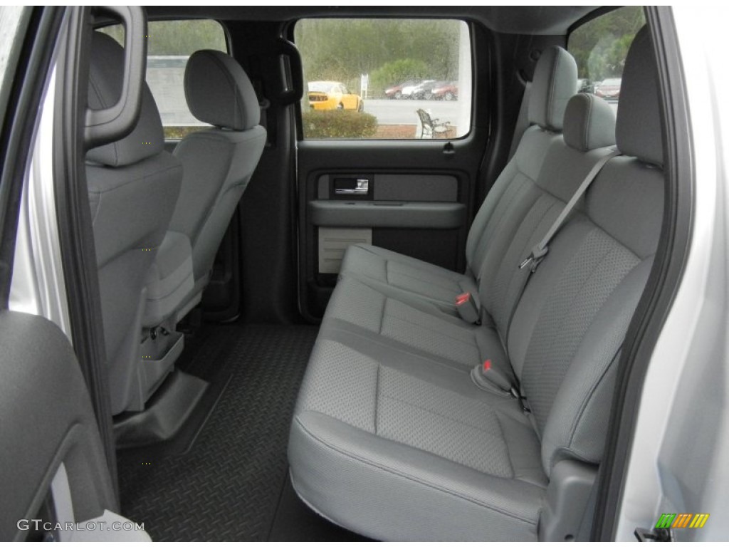 2013 Ford F150 XL SuperCrew Rear Seat Photo #75395174