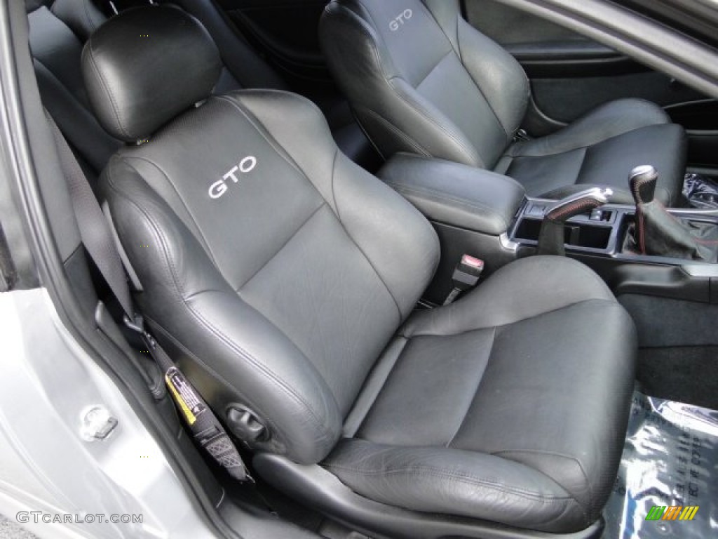 Black Interior 2004 Pontiac GTO Coupe Photo #75397239