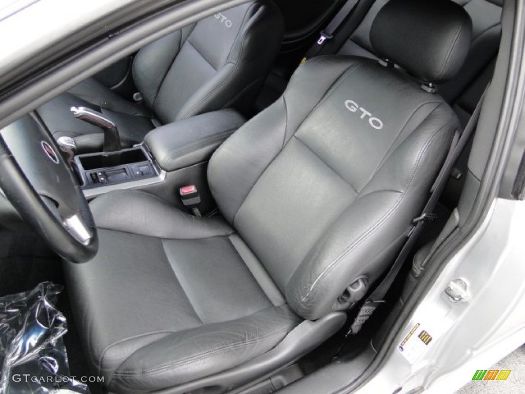Black Interior 2004 Pontiac GTO Coupe Photo #75397251