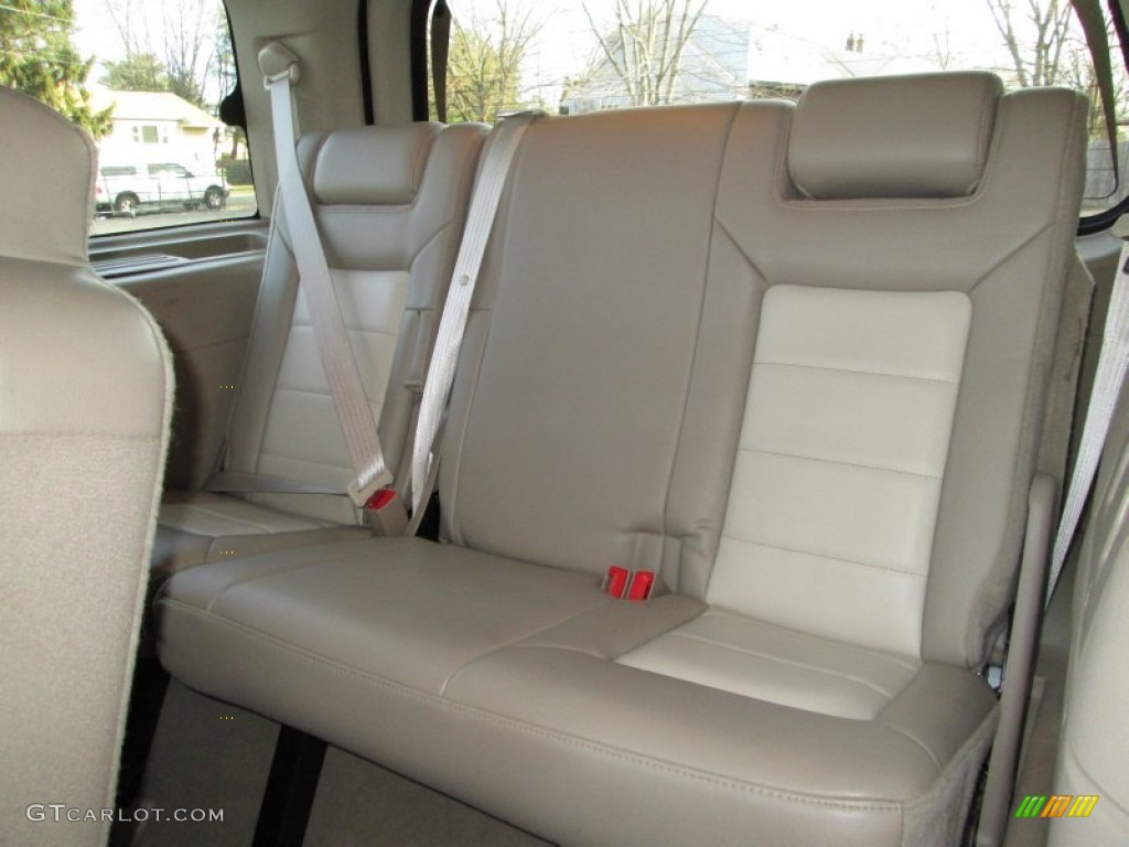2006 Ford Expedition Eddie Bauer 4x4 Rear Seat Photo #75398423