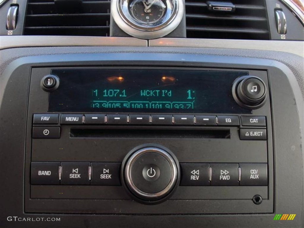 2008 Buick Enclave CXL Audio System Photo #75398913