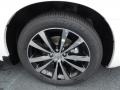2013 Chrysler 200 S Sedan Wheel and Tire Photo