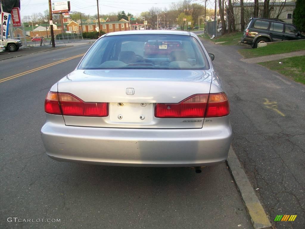 1999 Accord DX Sedan - Satin Silver Metallic / Gray photo #4