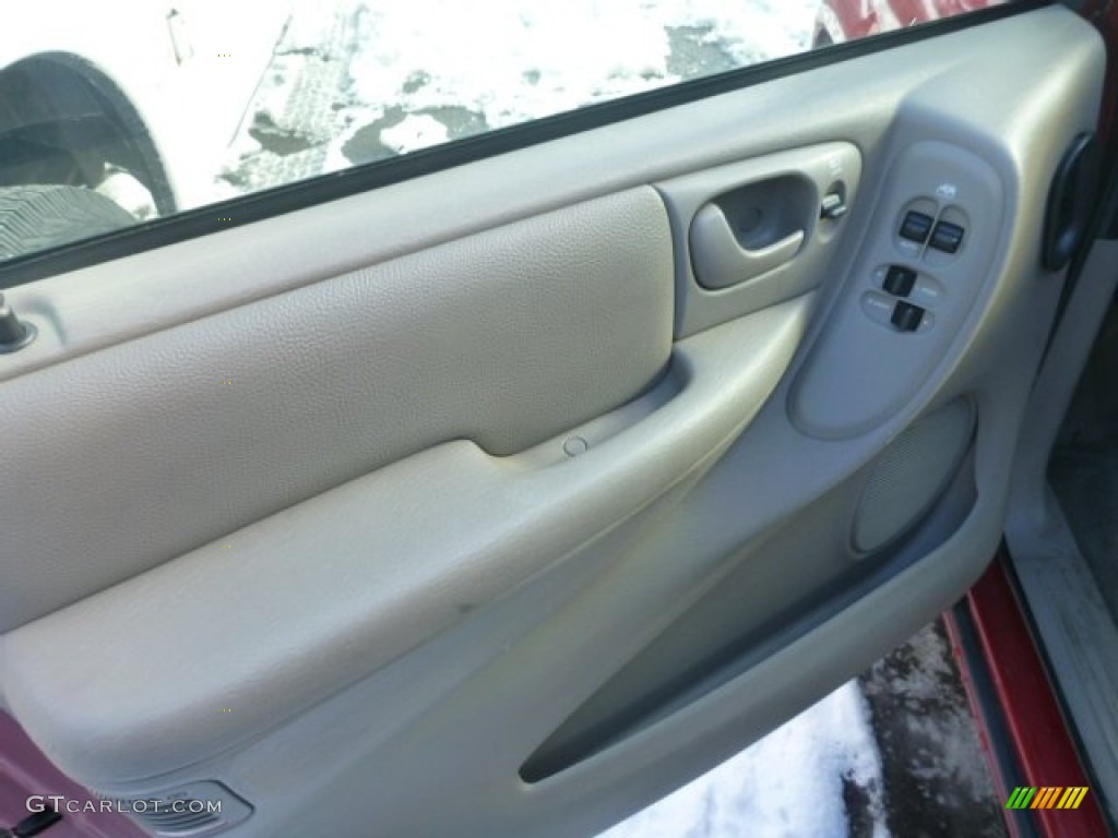 2001 Grand Caravan SE - Inferno Red Pearlcoat / Taupe photo #10