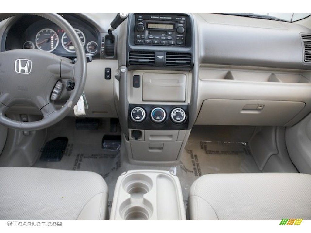 2006 Honda CR-V SE 4WD Dashboard Photos