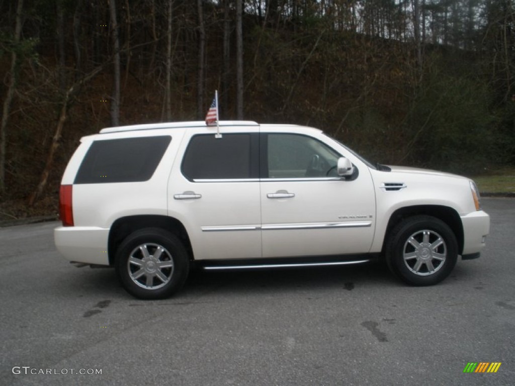 White Diamond 2007 Cadillac Escalade Standard Escalade Model Exterior Photo #75416430