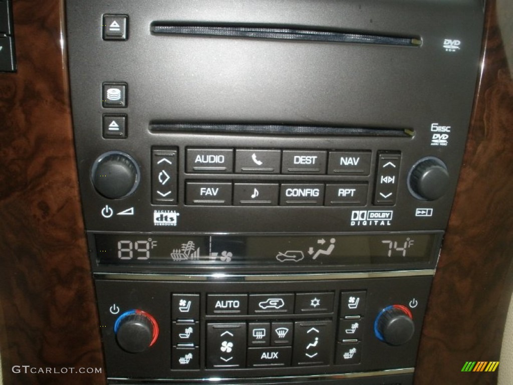 2007 Cadillac Escalade Standard Escalade Model Controls Photo #75416961