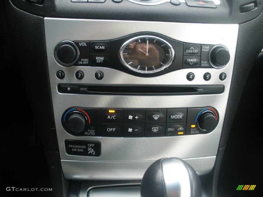 2010 Infiniti G 37 S Sport Convertible Controls Photo #75417427