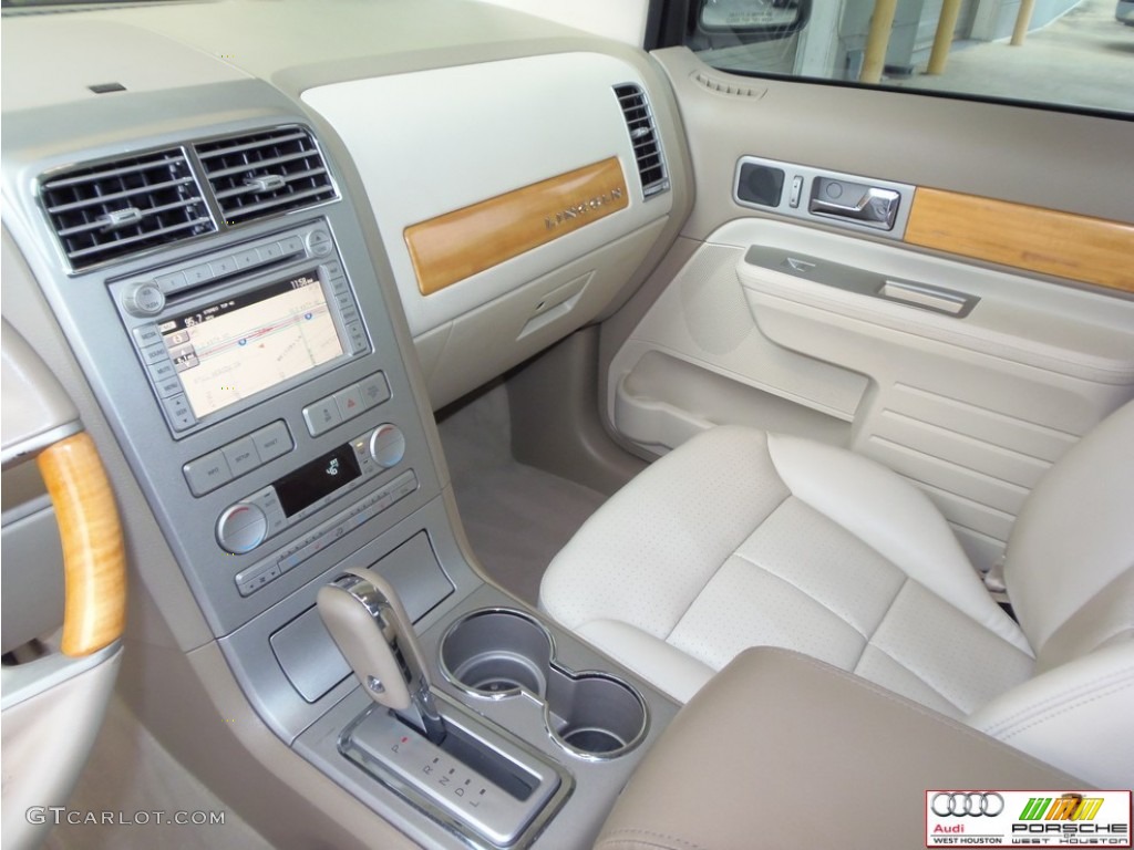 2007 MKX  - Alloy Grey Metallic / Medium Camel photo #8
