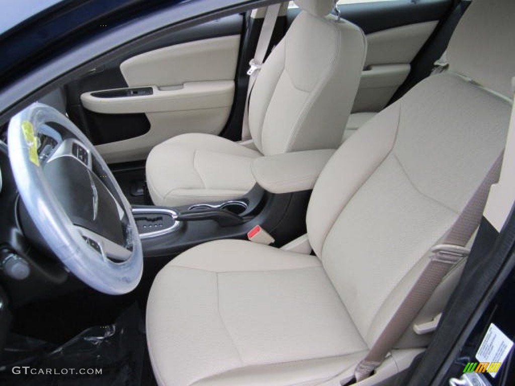 2013 Chrysler 200 Touring Sedan Front Seat Photo #75417763