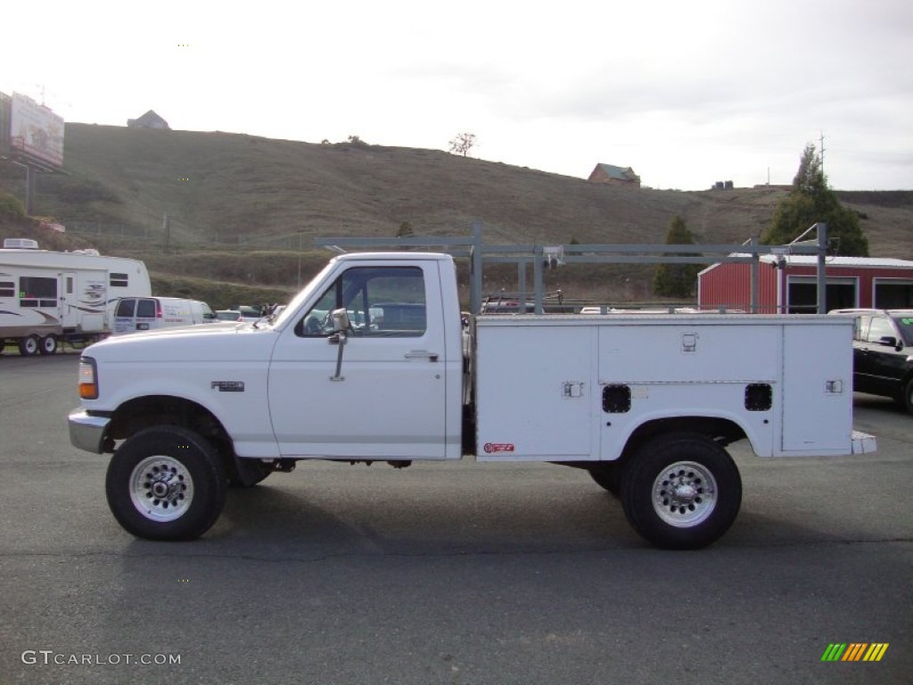 1997 F350 XL Regular Cab 4x4 - Oxford White / Opal Grey photo #4