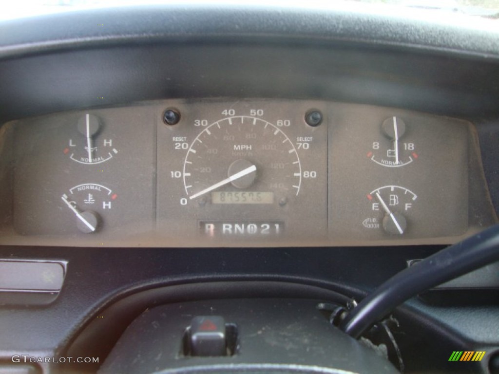 1997 F350 XL Regular Cab 4x4 - Oxford White / Opal Grey photo #11