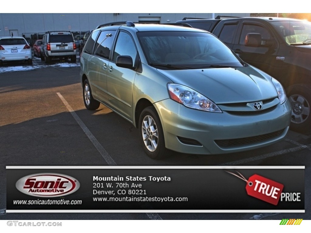 Silver Pine Mica Toyota Sienna