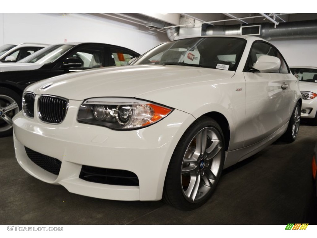 2013 1 Series 135i Coupe - Alpine White / Black photo #9