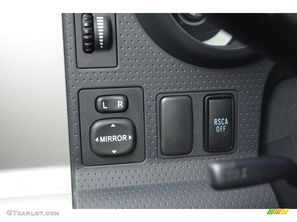 2010 Toyota FJ Cruiser 4WD Controls Photo #75422381