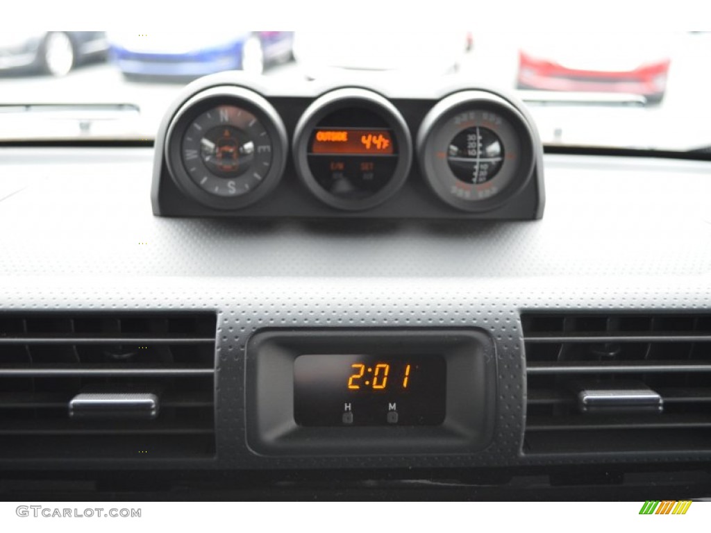 2010 Toyota FJ Cruiser 4WD Gauges Photo #75422444