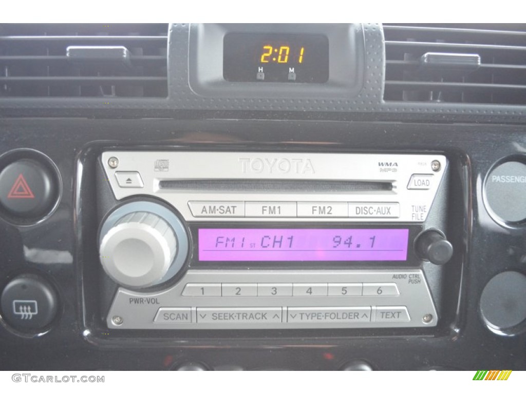 2010 Toyota FJ Cruiser 4WD Audio System Photo #75422469