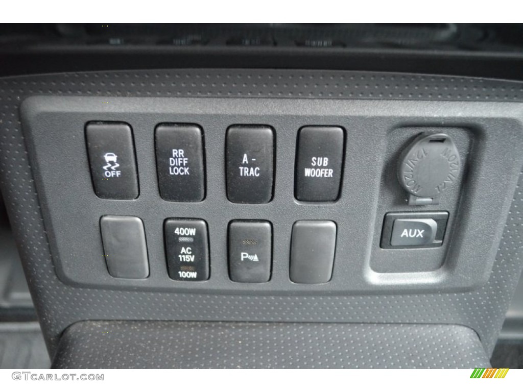 2010 Toyota FJ Cruiser 4WD Controls Photo #75422519