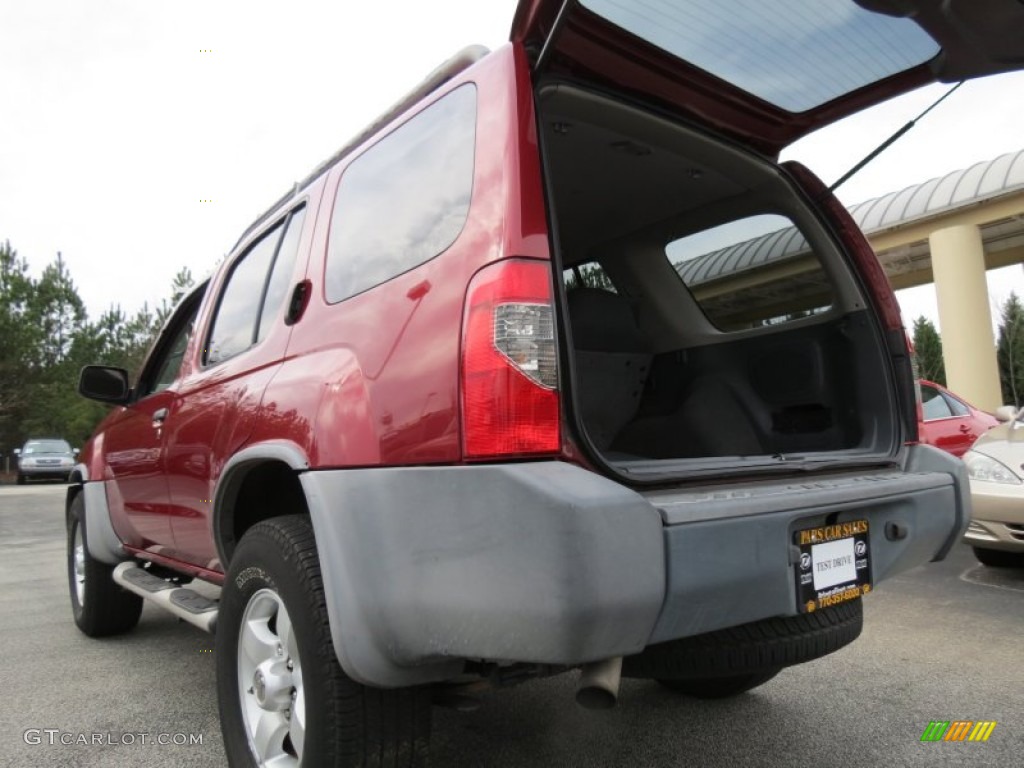 2004 Xterra XE - Thermal Red Metallic / Gray photo #9