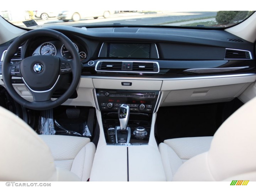 2012 BMW 5 Series 550i xDrive Gran Turismo Ivory White/Black Dashboard Photo #75424425