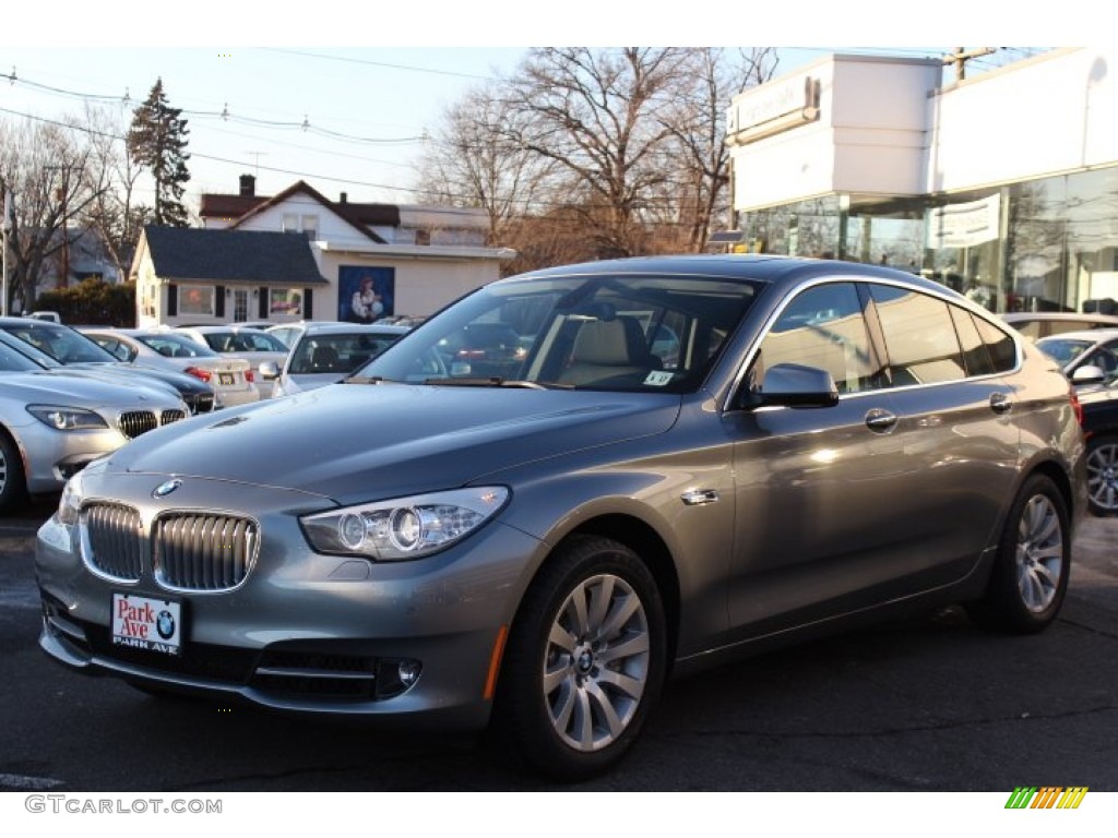 2012 5 Series 550i Gran Turismo - Space Gray Metallic / Black photo #1