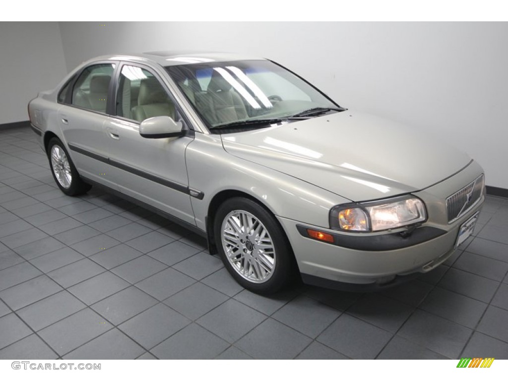 2000 S80 T6 - Moondust Metallic / Light Sand photo #9