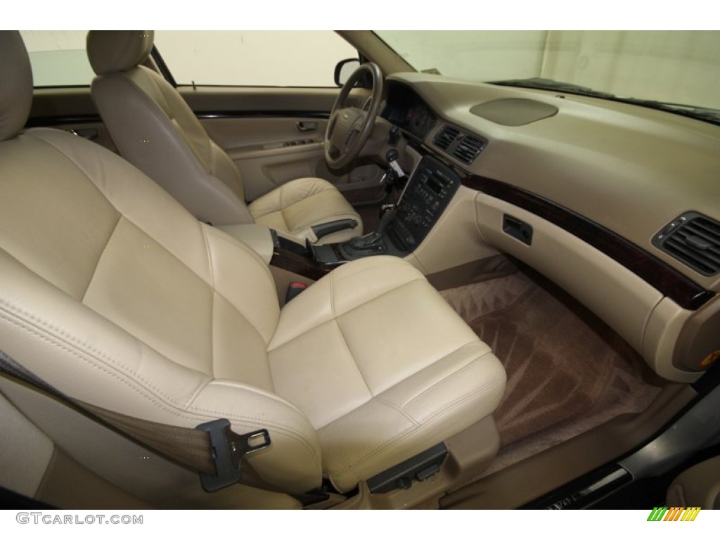 2000 S80 T6 - Moondust Metallic / Light Sand photo #34