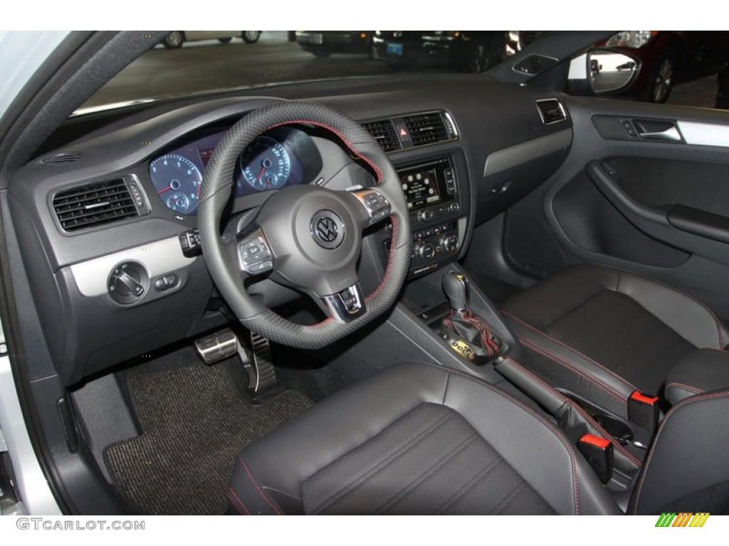 Titan Black Interior 2013 Volkswagen Jetta GLI Autobahn Photo #75429351