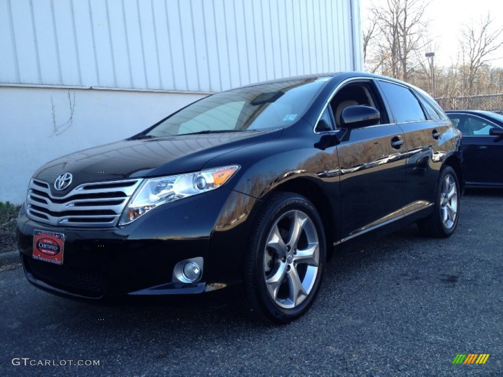 2010 Venza V6 - Black / Ivory photo #1