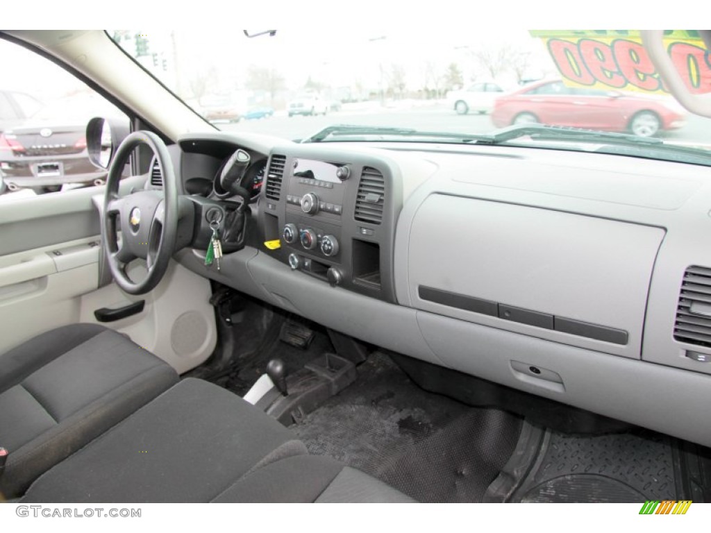 2011 Silverado 1500 Regular Cab 4x4 - Taupe Gray Metallic / Dark Titanium photo #9