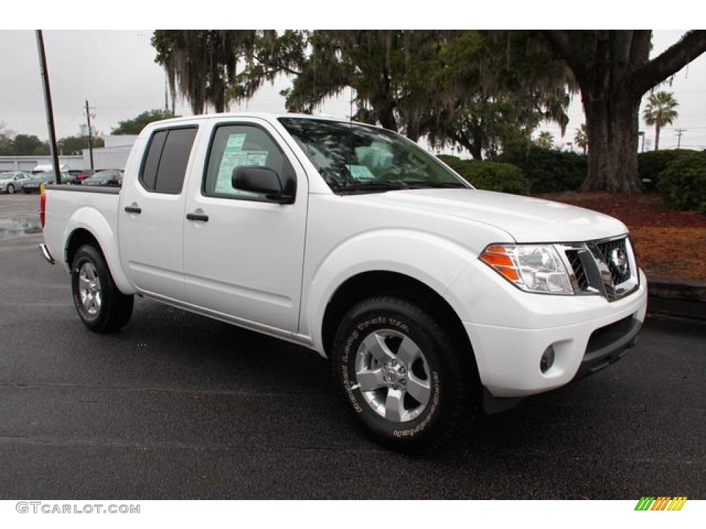 2012 Frontier SV Crew Cab - Avalanche White / Beige photo #1