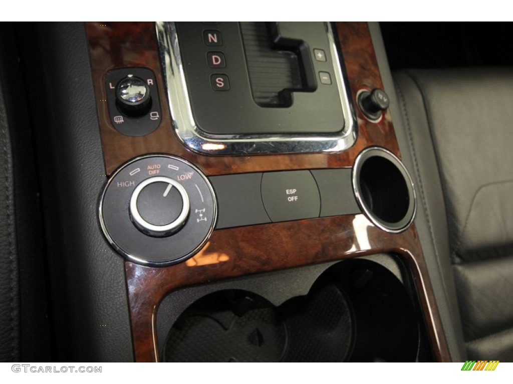 2009 Volkswagen Touareg 2 V8 Controls Photo #75435290