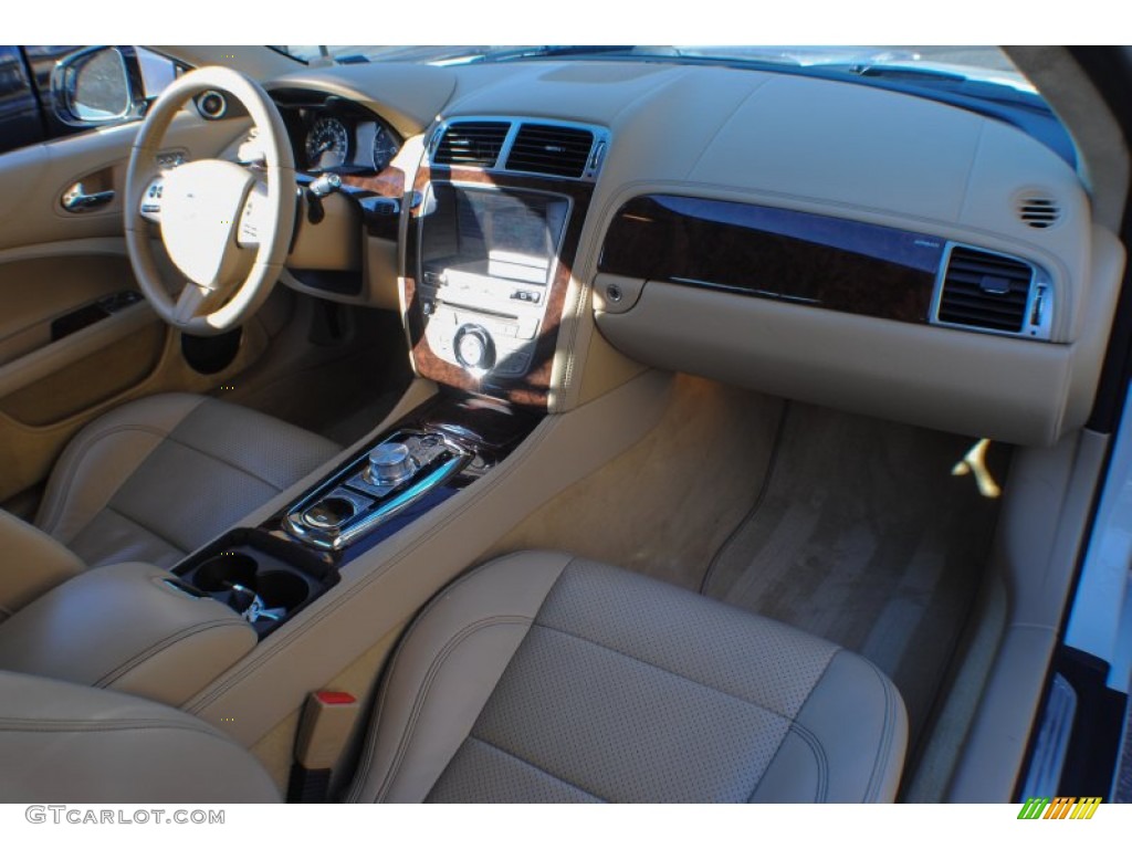 2010 XK XK Convertible - Porcelain White / Caramel photo #11
