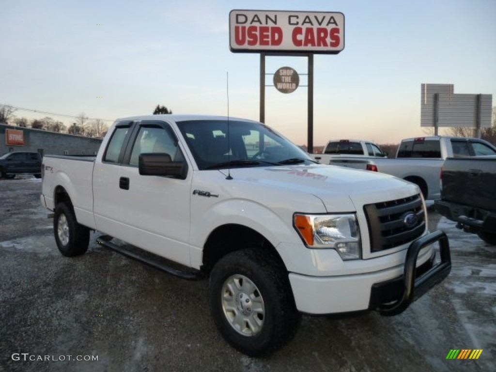 Oxford White Ford F150